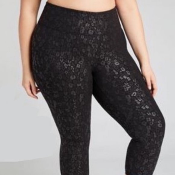 Lane Bryant LIVI Animal Print Black on Black Leggings - Picture 3 of 5